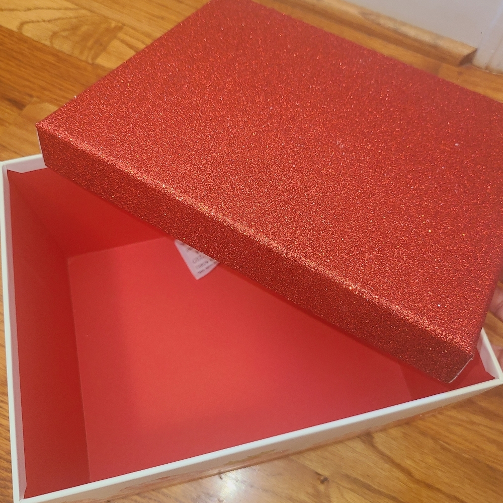 Strawberry Shortcake Box 🍓 - Picture 7 of 7